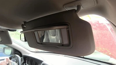 Passenger Sun Visor Illuminated Fits 14-17 VOLVO XC60 30641750 Foto 1 de 4