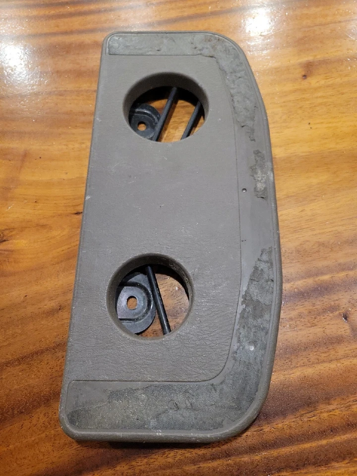 Portavasos trasero Toyota Tacoma XTRA 95-00 cabina abatible OEM marrón p359b14 Foto 1 de 1
