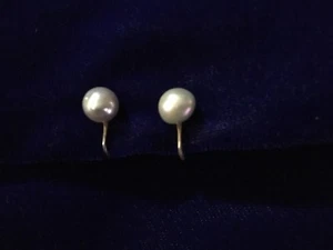 Genuine Cultured Pearl Earrings Vintage Screwback Sterling - Picture 1 of 4