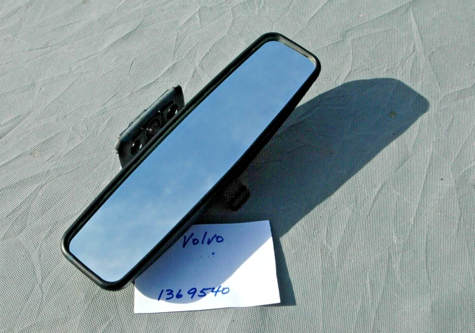 Оригинальное внутреннее зеркало заднего вида Volvo 740 940 1985-1995 годов выпуска 1369540 - Изображение 1 из 4