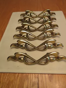 6 Vintage KBC Latón (?) Tirador de cajón para armario tocador 7-1/2" de largo - Imagen 1 de 16