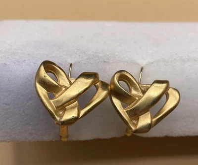 Vtg Anne Klein Gold Tone Ribbon Brushed Satin Earrings  AK  Lever Back Heart - Image 1 of 4