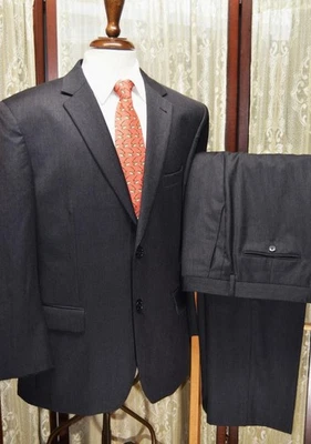 Jos A Bank New Tradition 44 R Surgeon Cuff 2 vent charcoal business suit w4j4 - Image 1 of 4