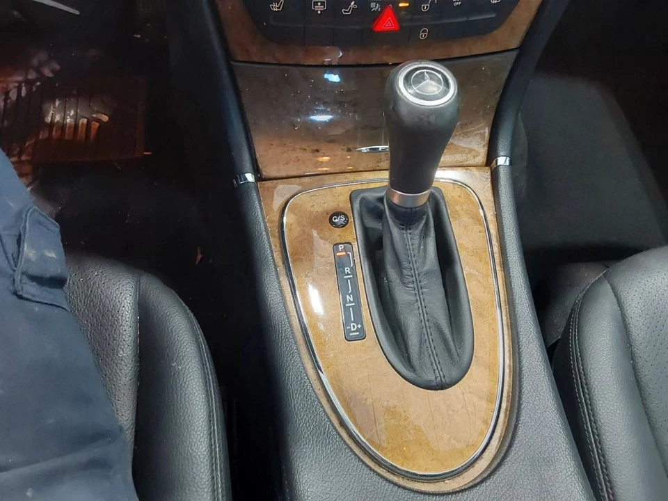 Shifter E300D     2009 Transmission Shift 3001799 - Image 1 of 1