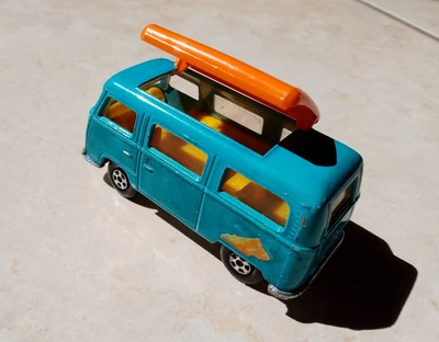 VOLKSWAGEN T2 BUS CAMPER 1970 MATCHBOX 1:59 N23 SUPERFAST DORMIBILE - Immagine 1 di 2