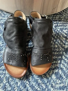 NWOB Mix Mooz Fifi Black Sandals Sz 38 Leather Upper - Picture 1 of 6