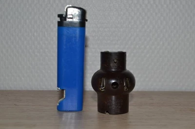 Ancienne Douille Voleuse B22 en bakélite marron sortie B22 et broches latérales - Photo 1/4