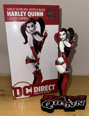 DC Direct Harley Quinn vermelho branco e preto J. Scott Campbell 433/2754 POWB - Imagem 1 de 4