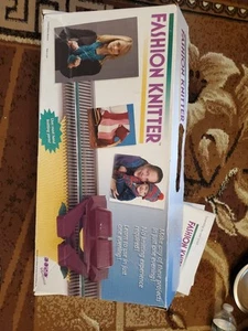 Bond America Fashion Knitter Knitting Sewing Machine Tool Craft w/ Box - Picture 1 of 7