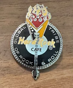 Chitarra Hard Rock Cafe Pin Global Tribe of Rock & Roll Flying V #2893 Of 10000 - Foto 1 di 2
