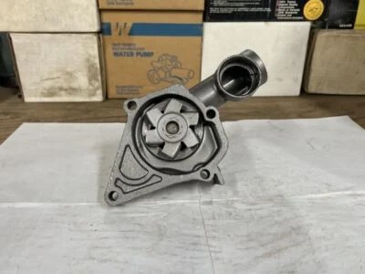 Water Pump For Hyundai Accent Scoupe Mitsubishi Mirage Eagle Summit Dodge Colt - Image 1 of 3