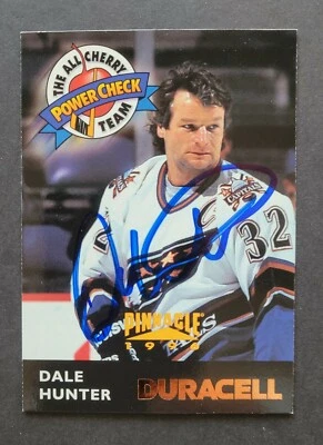 Tarjeta de hockey Pinnacle Duracell 1996 firmada por Dale Hunter de Washington Capitals Foto 1 de 2
