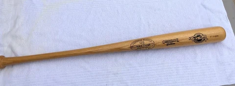 BABE RUTH 100TH ANNIVERSARY COMMEMORATIVE H&B  BASEBALL BAT SERIAL# C-526 36” Cover