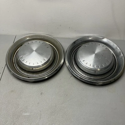 2 1969-1973 Chrysler Newport & New Yorker Vintage 15" Tampas de Roda Tampa OEM Mopar - Imagem 1 de 4