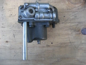 1953 1954 1955 CADILLAC HYDRAMATIC TRANSMISSION FRONT SERVO ACCUMULATOR BODY - Picture 1 of 17