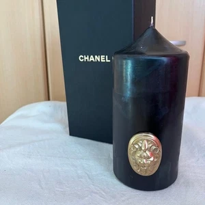 Candela alta CHANEL cammeo nero oro leone edizione limitata regalo candela VIP INUTILIZZATA con scatola - Foto 1 di 4
