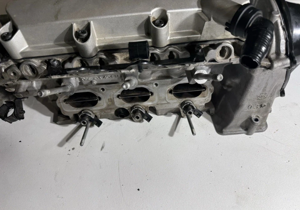 Conjunto de culata izquierda OEM Audi S4 3.0T con árboles de levas y cubierta de válvula Foto 1 de 4