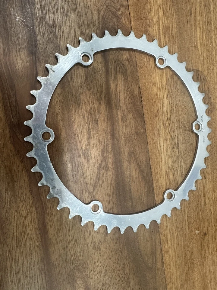 Plato vintage TA Specialities 45 dientes 152 BCD 6 pernos T.A. Hecho en Francia Foto 1 de 4