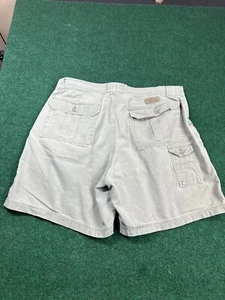 Cabela's Women's Beige 7 Pocket Hiker Cargo Outdoor Shorts Measures 36X8 Inches - Picture 1 of 10