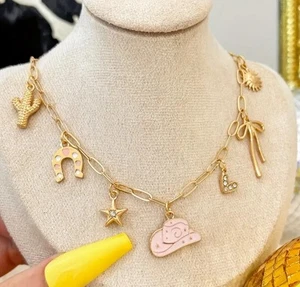Collar para mujer estilo boutique rosa y dorado vaquera occidental country ☂️ - Imagen 1 de 5