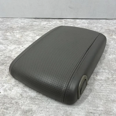 2003-2006 Cadillac Escalade Center Console Lid Armrest Grey Leather OEM - Image 1 of 4
