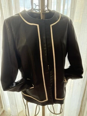 Jaqueta de couro preta Kate Hill tamanho 14 - Imagem 1 de 4