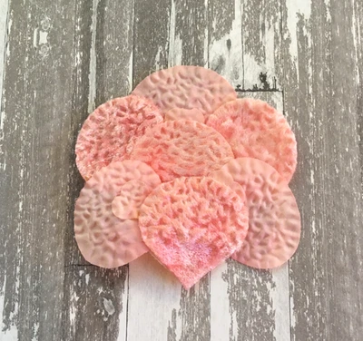 Almohadilla de flores texturizada de terciopelo sombrerería antigua vintage color rosa Foto 1 de 4