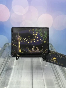Disney Loungefly Lanterne Luminose Raperonzolo aggrovigliato porta carte nuovo con etichette - Foto 1 di 2