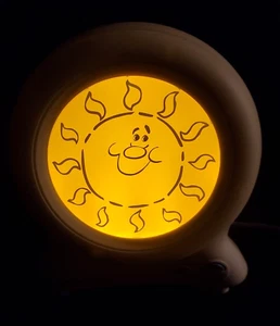 The Gro Company UK Groclock Sleep Trainer HJ012 Lights-Up Sun Face Star Face - Picture 1 of 12