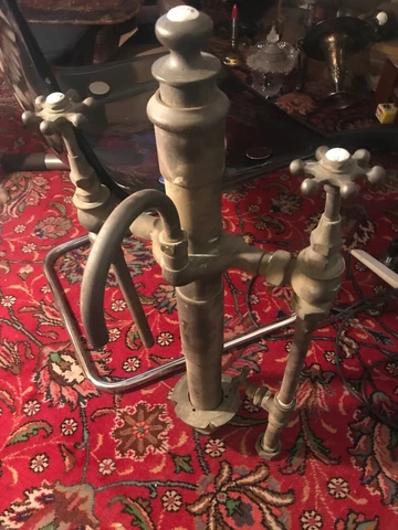 Antique High Quality Bathtub Tower Standing Waste Gooseneck Faucet Cover