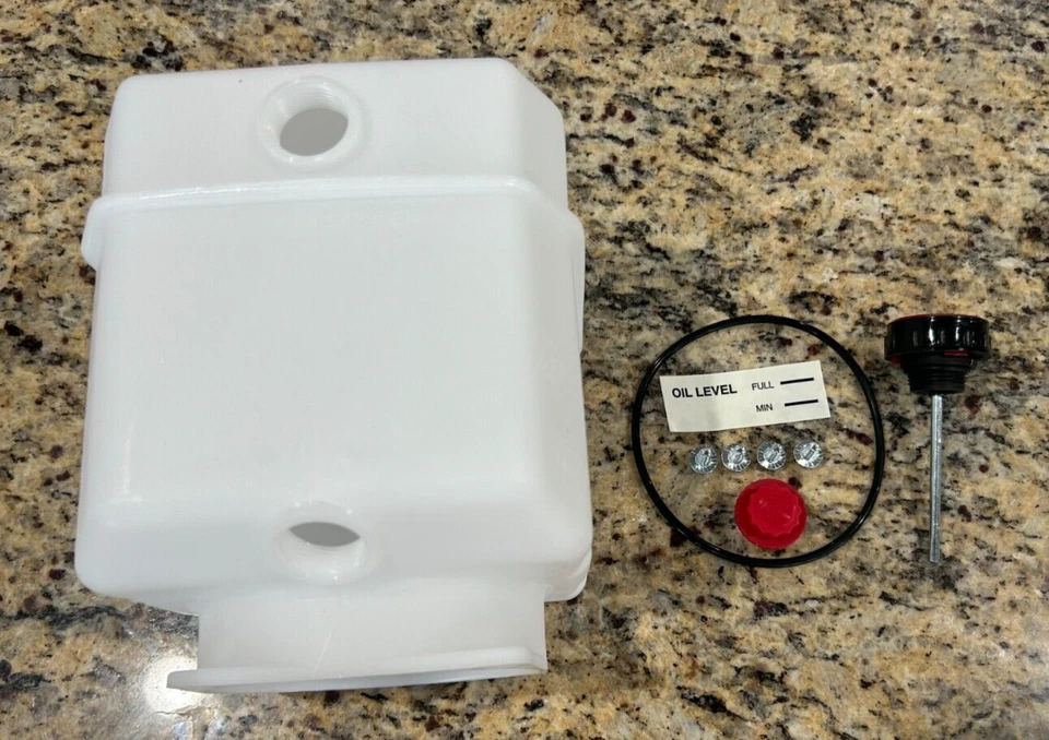 KTI Hydraulics 3 Quart Replacement Plastic Reservoir Tank - Image 1 of 1