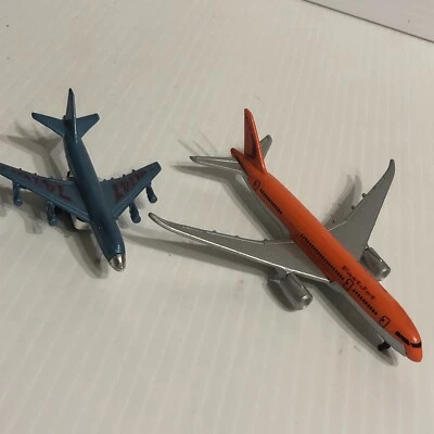 Lote de 2 Boeing Jets Maisto 787-8 Diecast Fast Experience Naranja 747 Azul/96 Foto 1 de 4