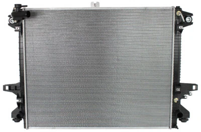 Radiator Direct Fit 2016 2017 2018 2019 Nissan TITAN XD 5.0L Turbocharged Foto 1 de 2