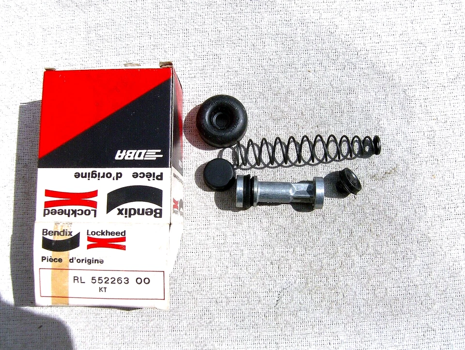 KIT CILINDRO MAESTRO FRENO SIMCA 1301 Foto 1 de 1