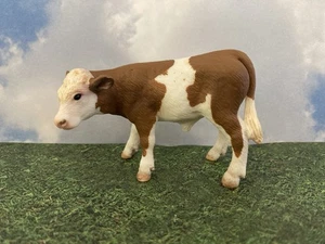 Schleich Simmental Brown And White Calf. 2008 13642 - Picture 1 of 7