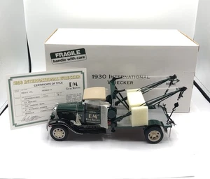 Vtg Danbury Mint Metal Diecast 1930 International A5 Wrecker 1:24 scale Green - Picture 1 of 7