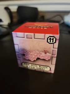 McDonald’s Minecraft Film Happy Meal Spielzeug #11 rosa Wollblock und rosa Schaf. - Bild 1 von 3