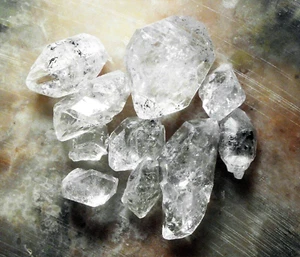 50cts mixed lot small mine run Diamond Quartz crystal specimens Pakistan # 16 - Picture 1 of 1