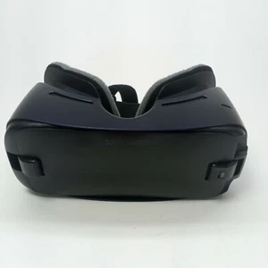Samsung: Gear Oculus VR Headset  - Picture 1 of 4