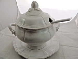 Henriot Quimper France Soup Tureen 4 pc - Picture 1 of 12