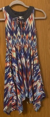 Vestido Emily West Niñas Talla 10 Sin Mangas Multicolor Azul Pañuelo Dobladillo Foto 1 de 4