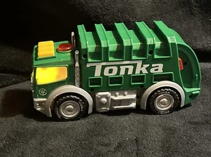 Tonka Toy Truck Sound and Light Green 1328 - Picture 1 of 7