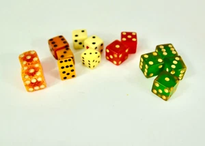 Baquelita 14 dados verde translúcido, rojo, ámbar, manteca, paquete - Imagen 1 de 4