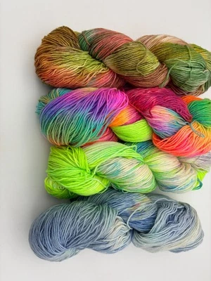 (70,00 €/kg) 4x handgefärbte 4-fach Sockenwolle je 100gr. Farbspiel 23 - Bild 1 von 4