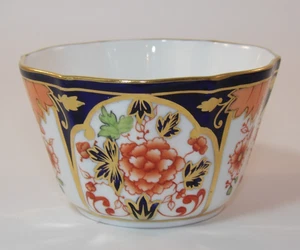Royal Crown Derby Patt 6041 Gilded Imari Wavy Edge Sugar Bowl 1915 Excellent - Picture 1 of 6
