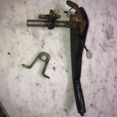 Mitsubishi Eclipse 1995-1999 freno eléctrico manija de emergencia palanca control D40 Foto 1 de 4