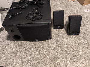 Yamaha YST-MS50 65 WATTS 2.1*2 Satellite & 1 Subwoofer Multimedia Speakers Black - Picture 1 of 5