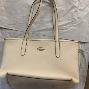 Bolso de Mano Coach Blanco L1923-88857 - Imagen 1 de 3