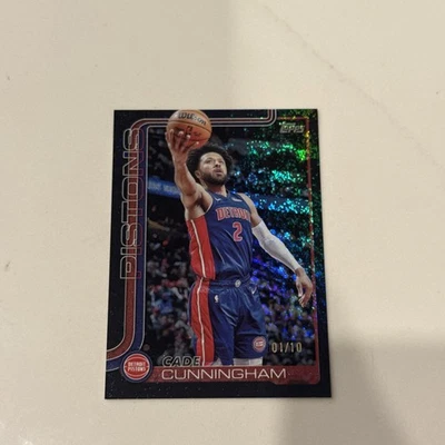 Topps Basketball Cade Cunningham 2025/10 Holo Foil negro SSP ¡Como nuevo!! CASE HIT   Foto 1 de 4