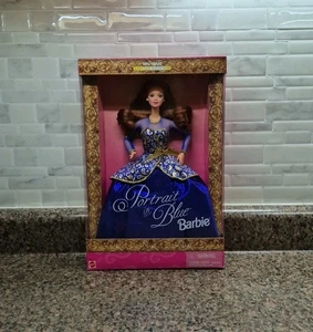 Barbie bambola Walmart nuova con scatola Mattel ritratto in blu edizione speciale (#19355, 1997) - Foto 1 di 7